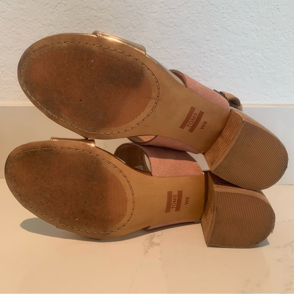 TOMS Pink and Gold Poppy Sandals - Picture 7 of 10